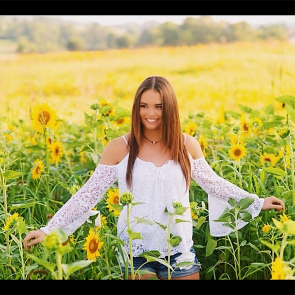 Hollister White Lace Boho Bell Sleeve Top S Small